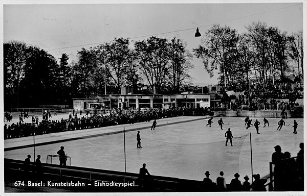 <span class='txt12-gruen'>Basel, Kunsteisbahn, Eishockeyspiel</span><br /><span class='txt12'>Foto: Xaver Frey, Basel / gelaufen: 13.3.1937</span><br />