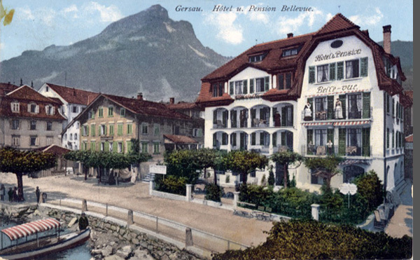 <span class='txt12-gruen'>Gersau. Hôtel u. Pension Bellevue</span><br /><span class='txt12'>Photo E. Goetz / gelaufen, 1917</span><br />