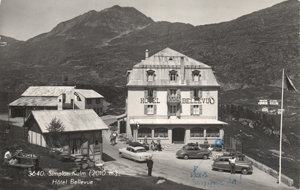 <span class='txt12-gruen'>Simplon Kulm (2010 m.) Hôtel Bellevue</span><br /><span class='txt12'>SOCIETE GRAPHIQUE NEUCHATEL / gelaufen, 1959</span><br />